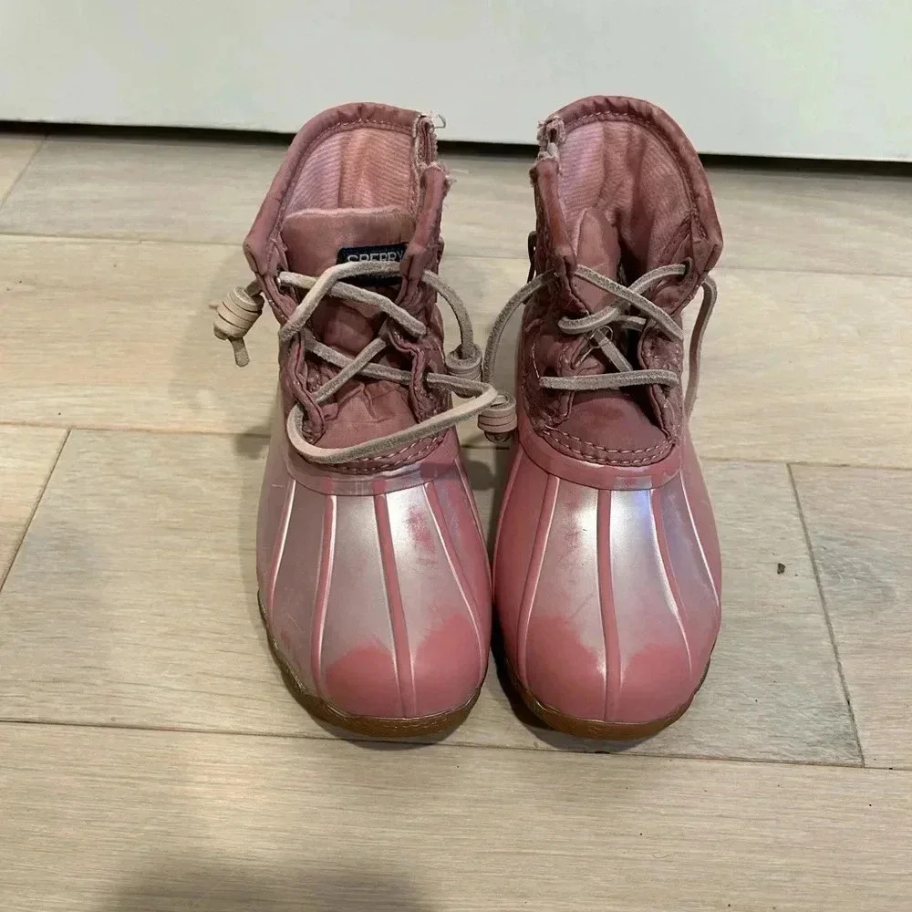 Sperry pink duct boots